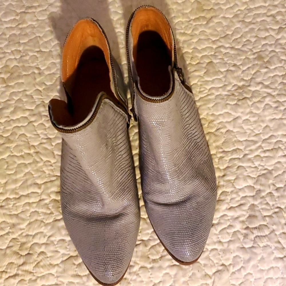 Never worn! - Picture 5 of 5